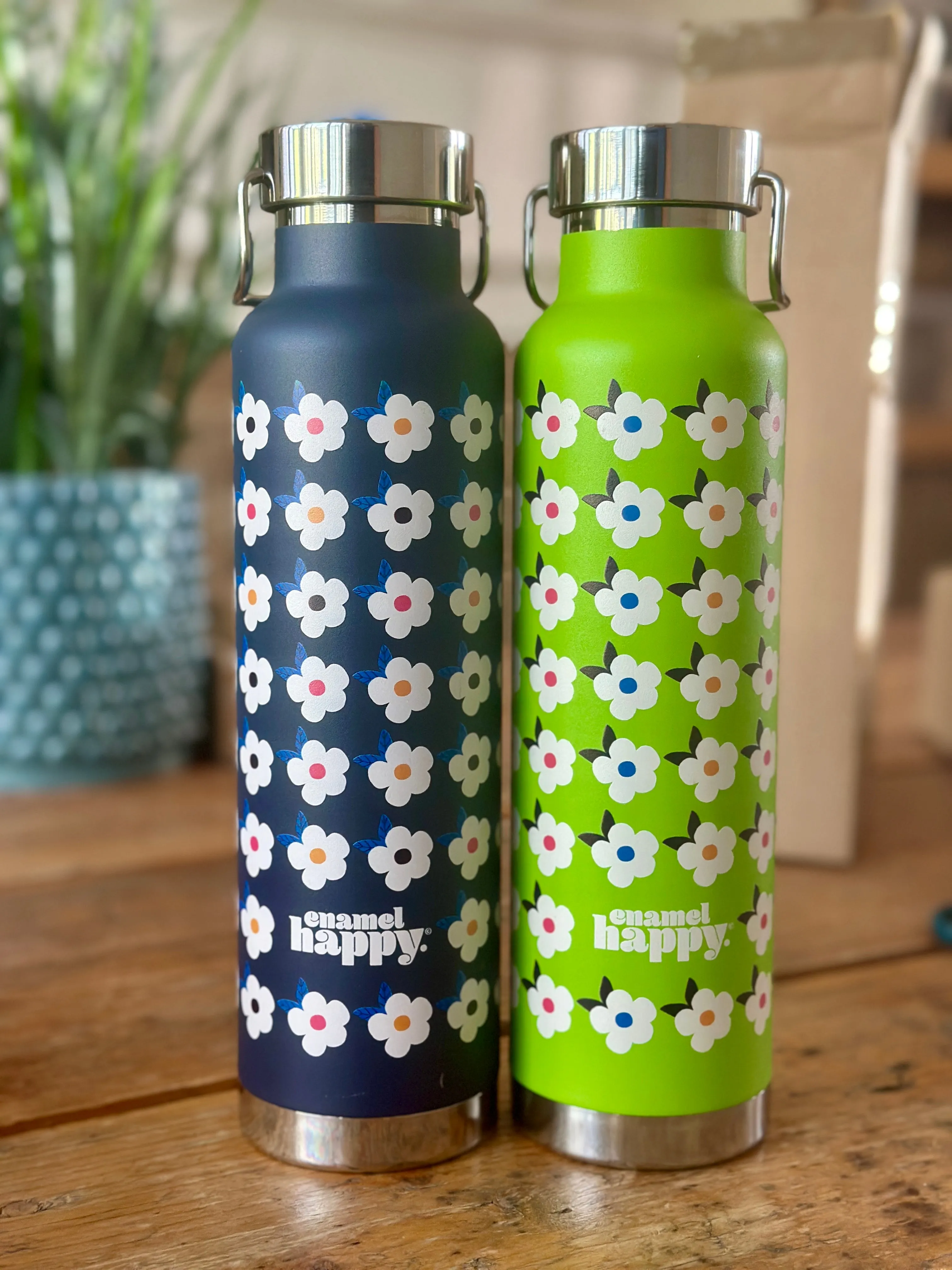 650ml Copper Insulated Retro Floral Print Water Bottle Lime Green / Navy - Enamelhappy