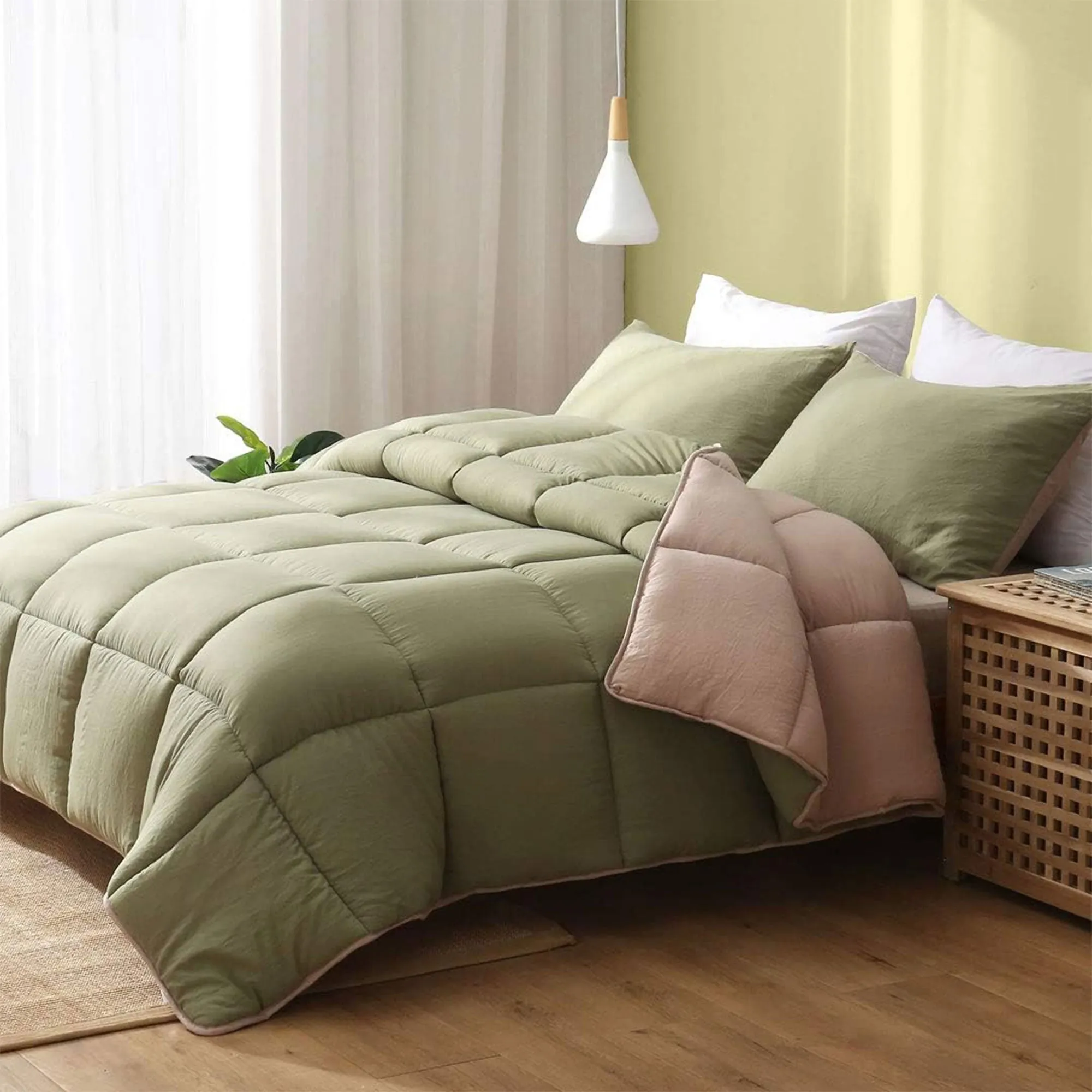 APSMILE Reversible All Season Down Full Twin Comforter, Green/Brown (Used)