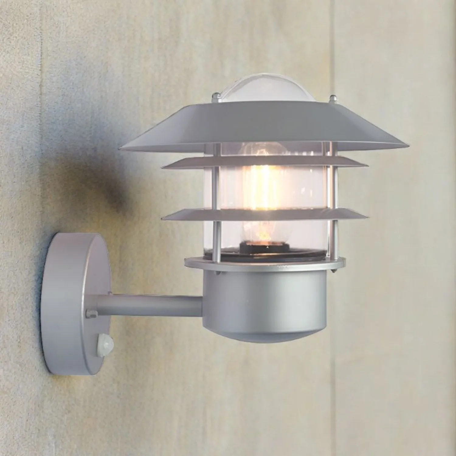 Helsingor Outdoor Wall Lantern in 304 SS/Silver or Black