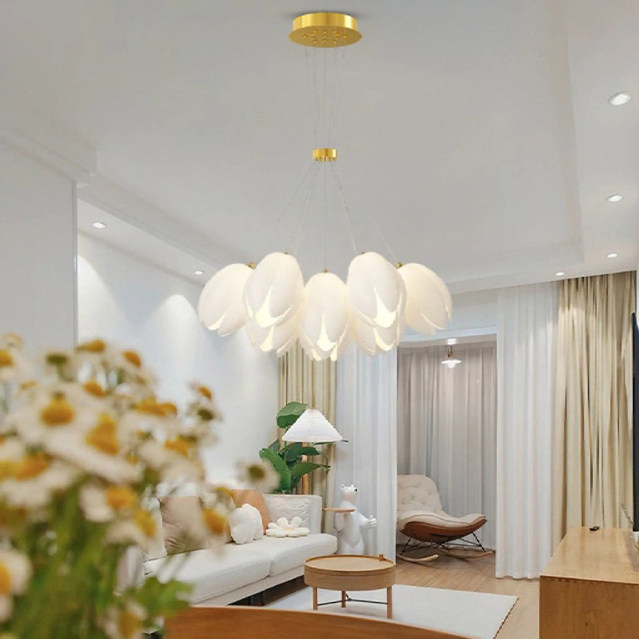 Idro | Modern Ceiling Chandelier in the Shape of Flower for Bedroom, Dining Room