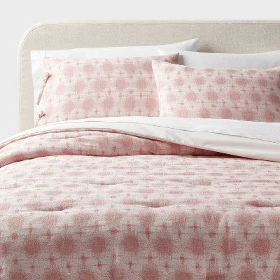 King Yarn Dye Ikat Comforter and Sham Set Ivory/Mauve - Threshold