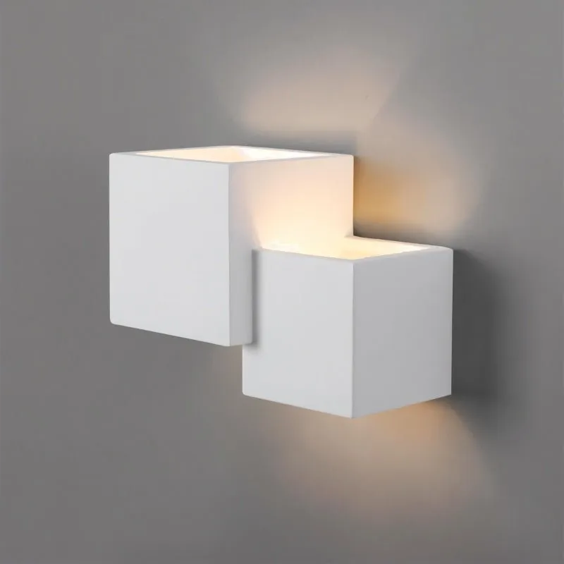 Liora Wall Lamp