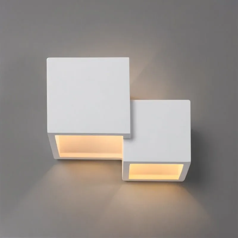 Liora Wall Lamp