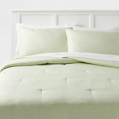 New - Full/Queen Printed Comforter Set Light Green/White - Room Essentials