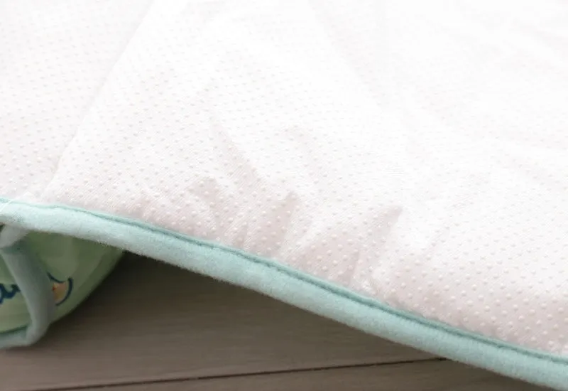 Pat and Pet Emporium | Pet Beds | Pet Ice Silk Nest Pad