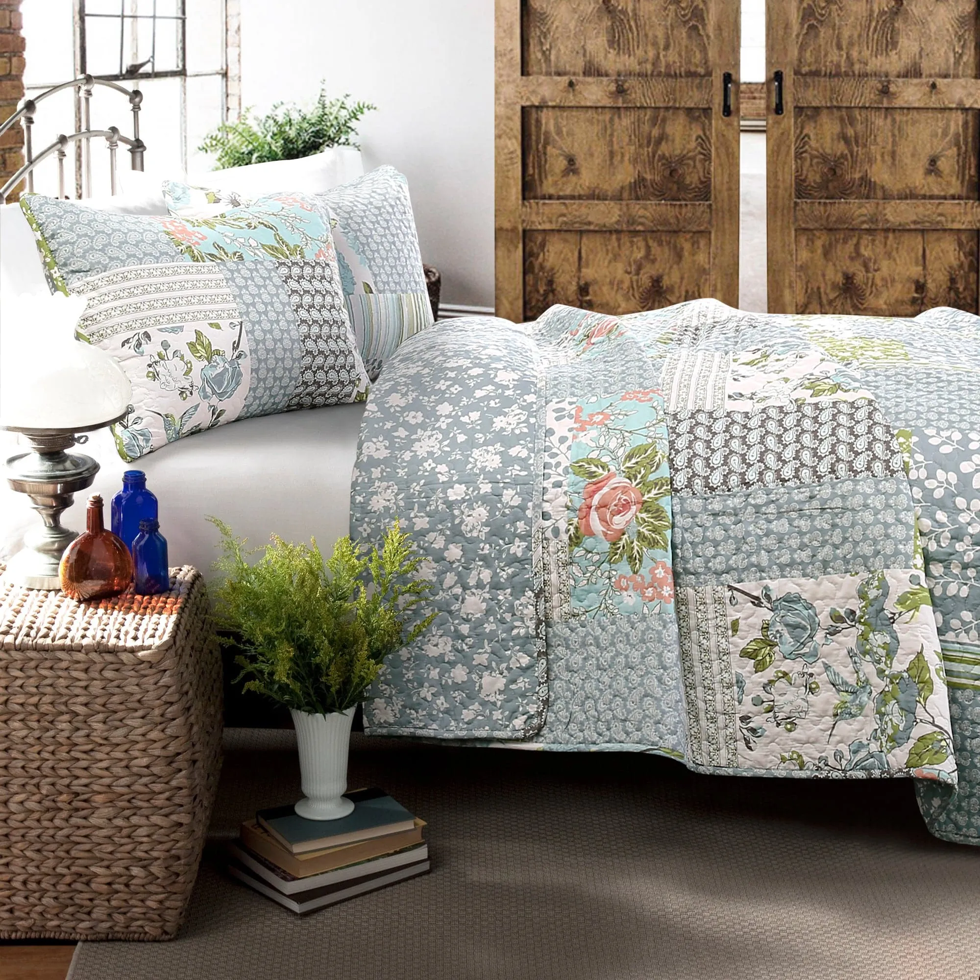 Roesser Quilt 3 Piece Set