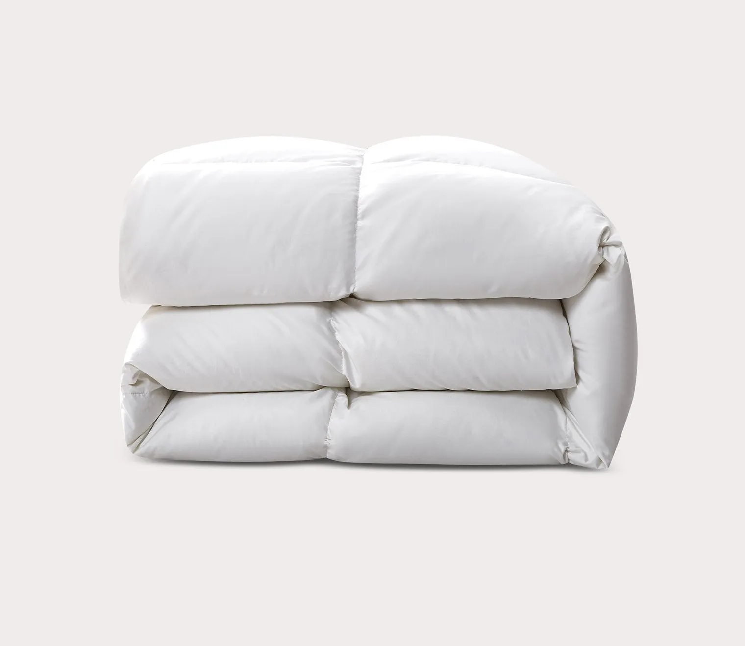 Serta Light Warmth White Down Fiber Comforter