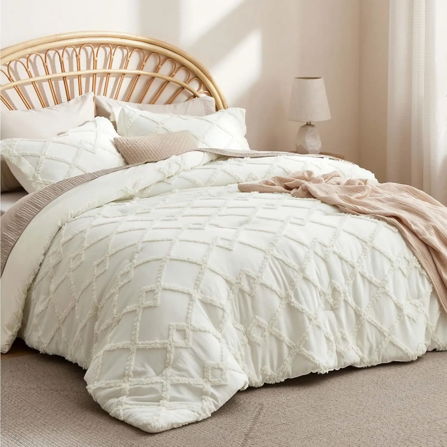 Tufted Embroidery Comforter Set