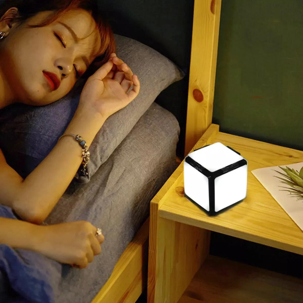 USB Cube Flip Lamp